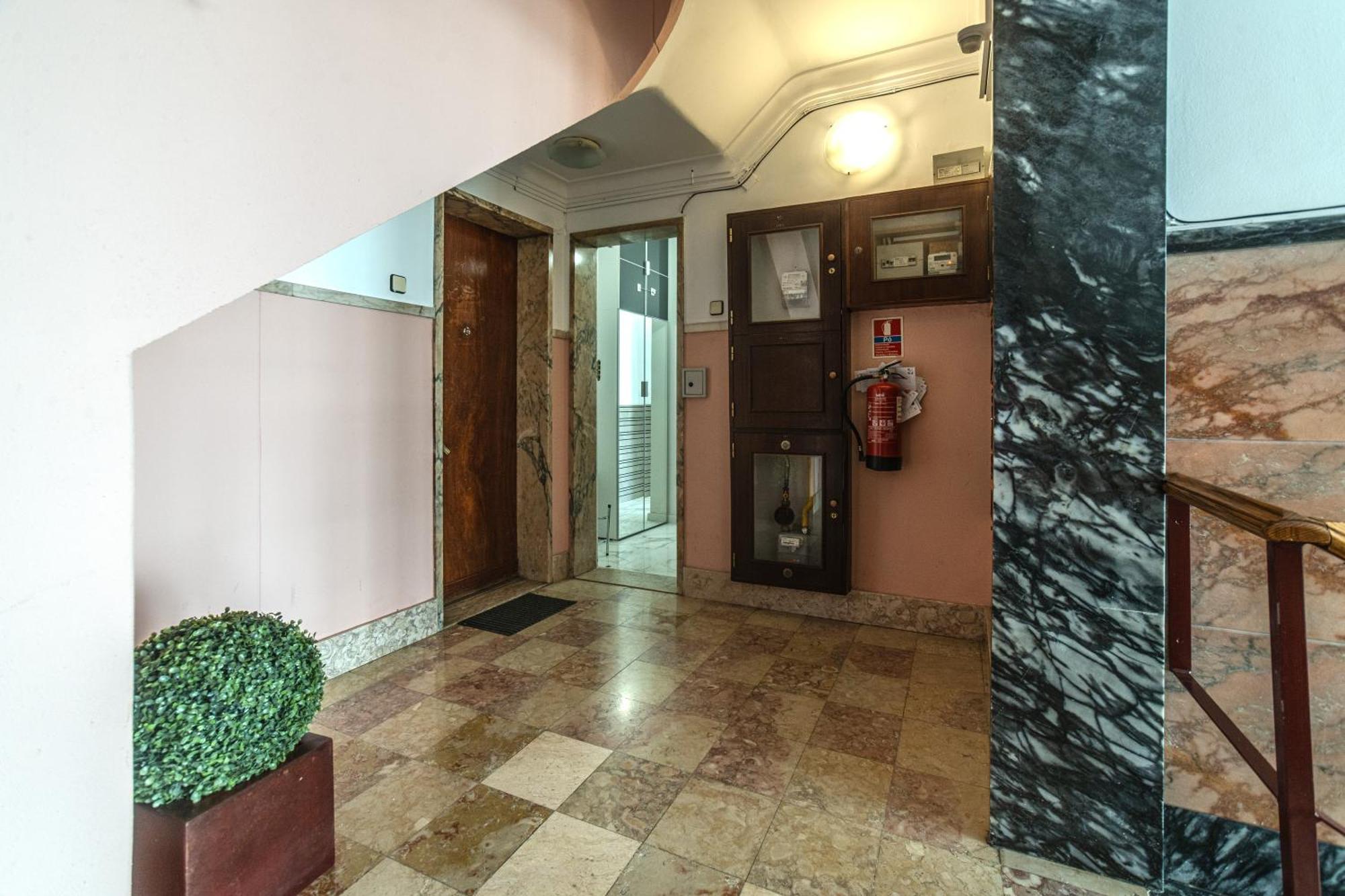 Terrace & Barbecue Apartment In Alameda Downtown Lisbon Exterior photo